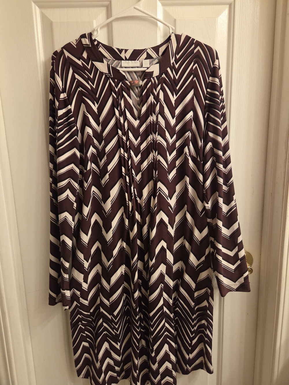 New York & Company Brown and White Chevron Long Sleeve Tunic Dress